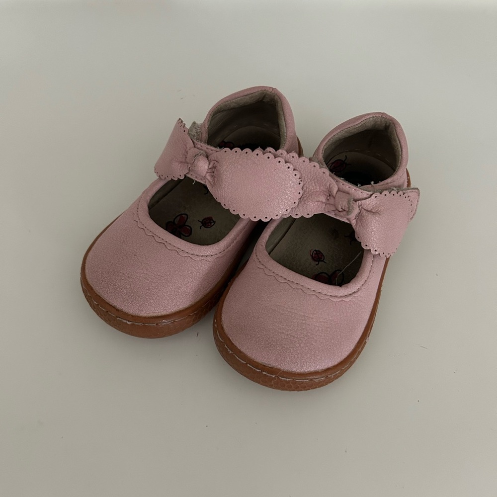 Livie & Luca Pink Mary Jane Preppy Dress Shoes Size 6